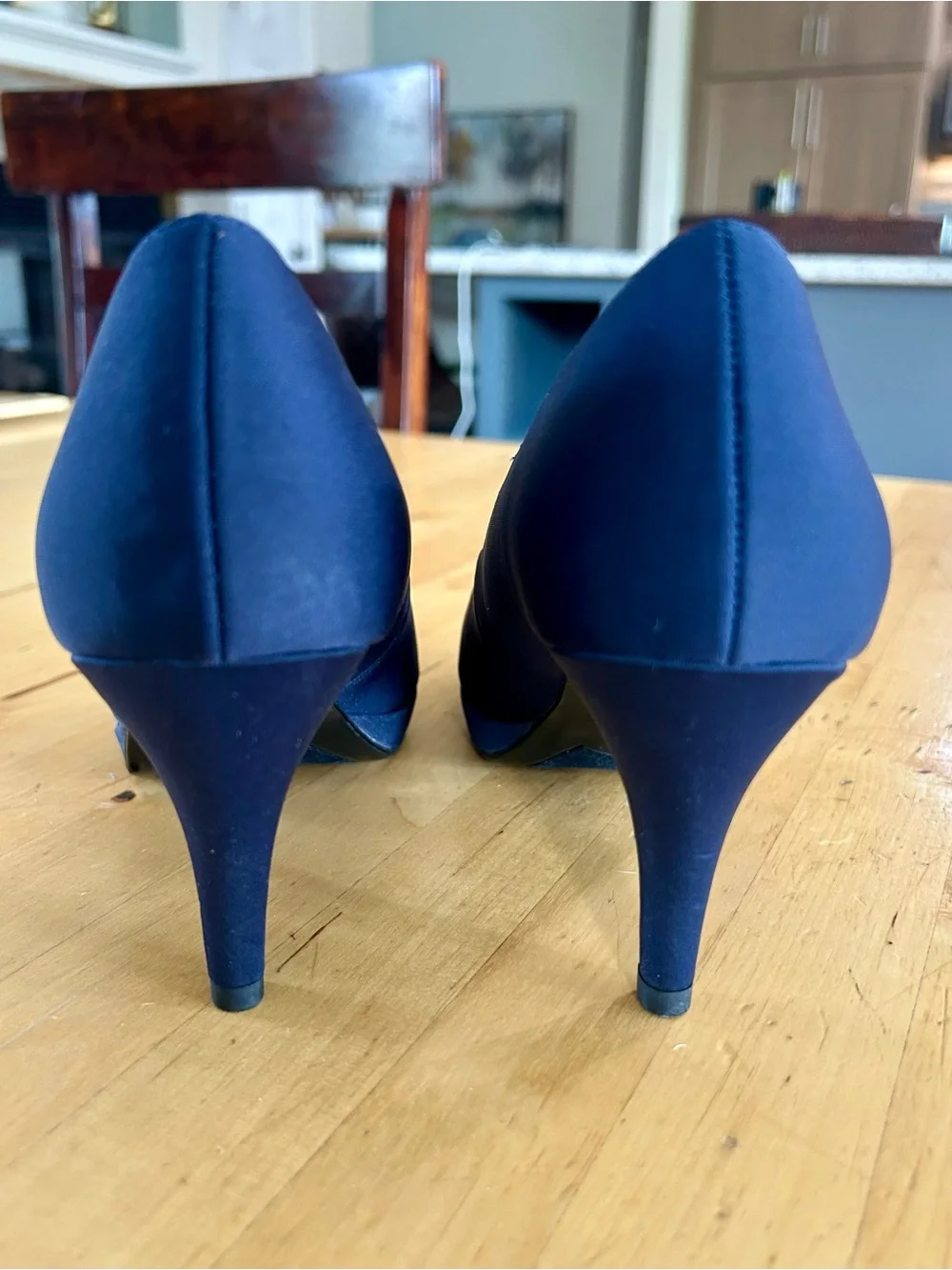 Bandolino Mylah Navy Blue Peep Toe Platform Pumps Heels Size 7M